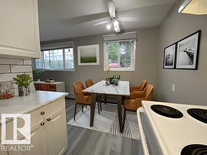 107 Village Acres NW — Photo 4