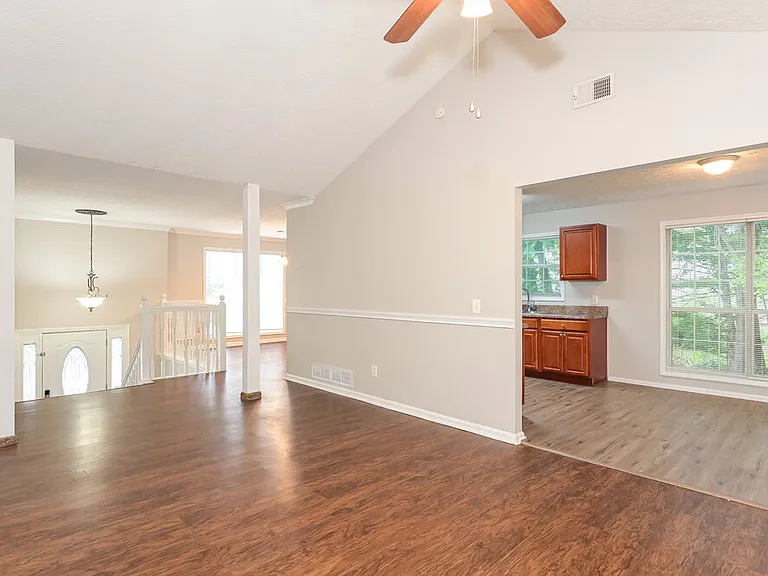 2526 Riverwood Spg — Photo 5