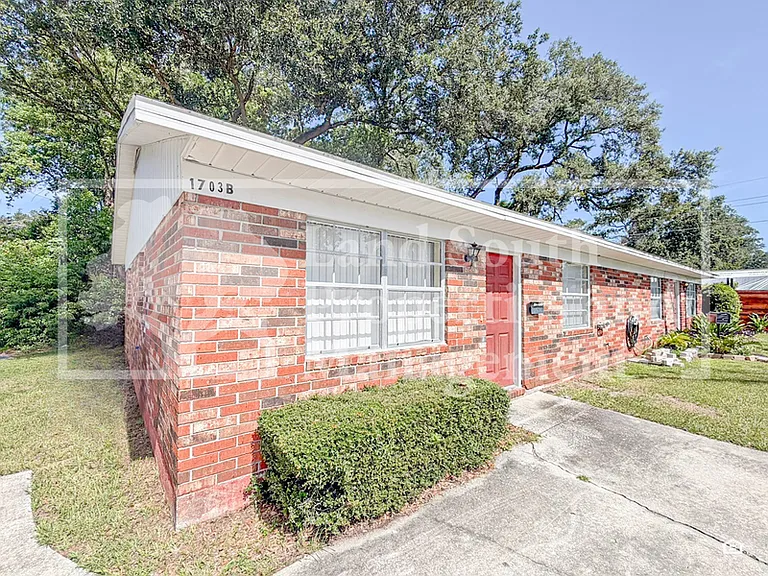1703-B S King Ave #1701A-1707B — Photo 1