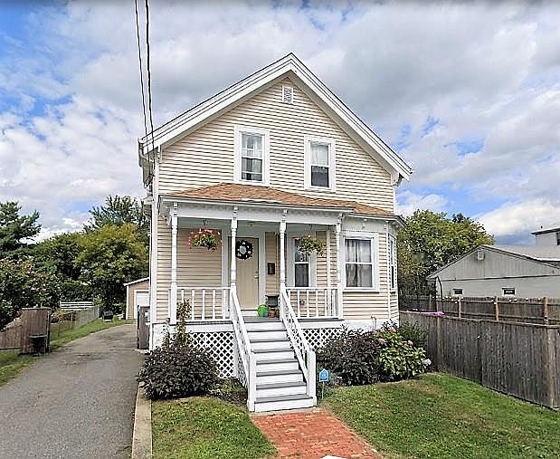 240 Hooper St, Tiverton, RI 02878 | Zillow