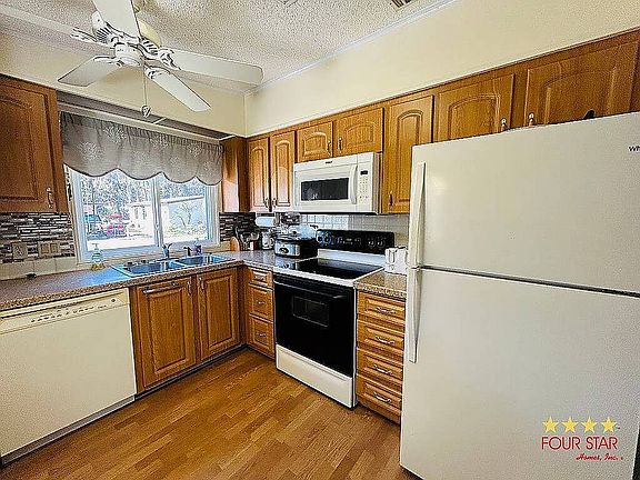 3rd image of 28944 Hubbard St Lot 54