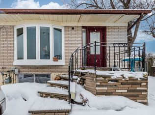 32 Sharon Ct, Brampton, ON L6W 3B7