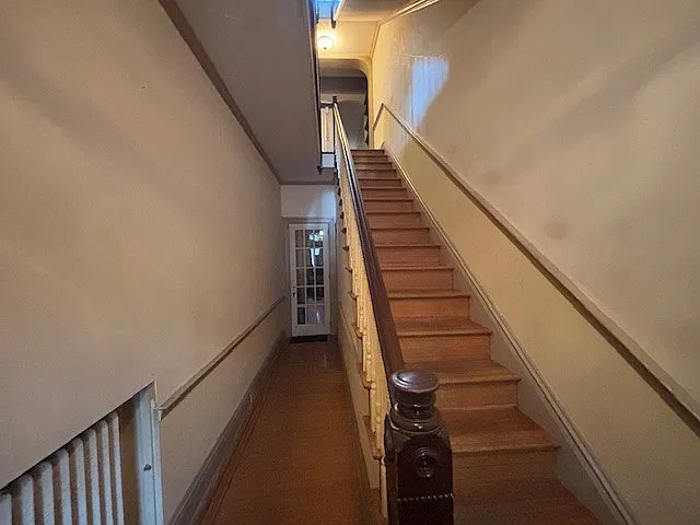 2 bed, $1,300 — Photo 2
