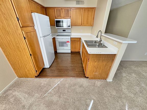4th image of 3125 Casey Dr Unit 104