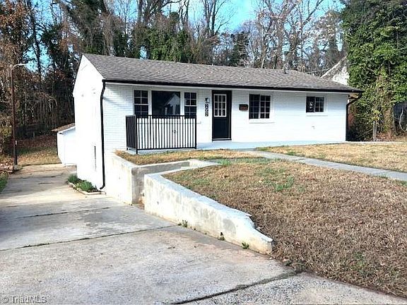 3rd image of 2062 K Court Ave