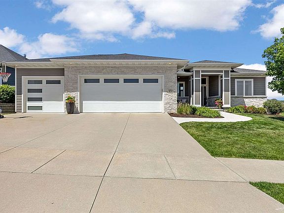 3rd image of 4134 Barbaro Ave