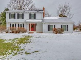 660 Miner Rd, Highland Heights, OH 44143