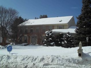 150 Sugar Pine Rd, Rochester Hills, MI 48309