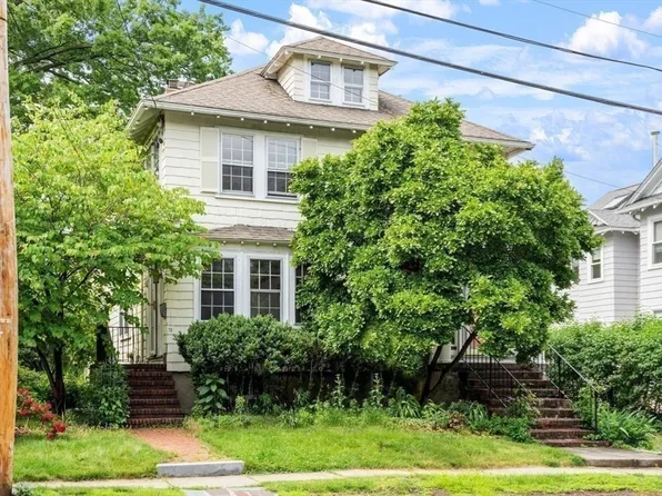 73-75 Elm St, Belmont, MA 02478