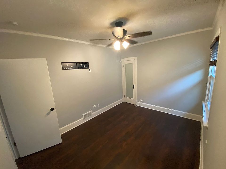 Unit2- Bedroom 1
