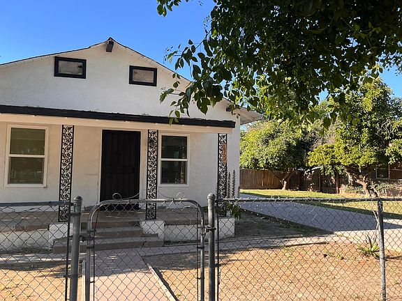 2nd image of 10752 E Chico Ave