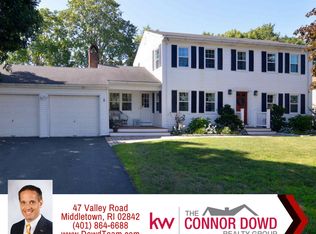6 Roosevelt Dr, Bristol, RI 02809