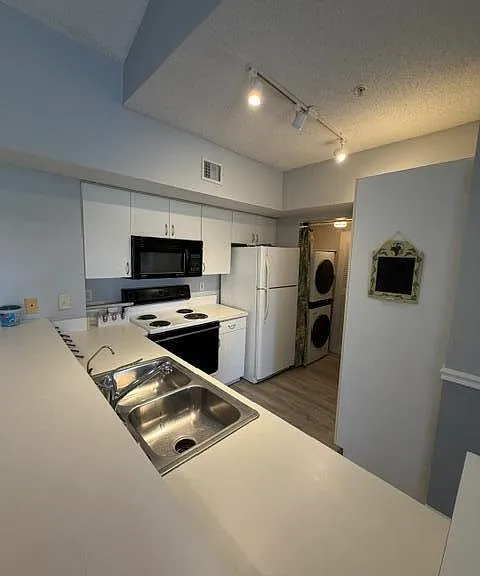 1590 S 42nd Cir #308 — Photo 10