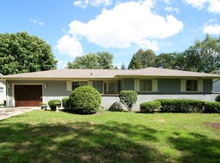 1695 Violet St, Aurora, IL 60505