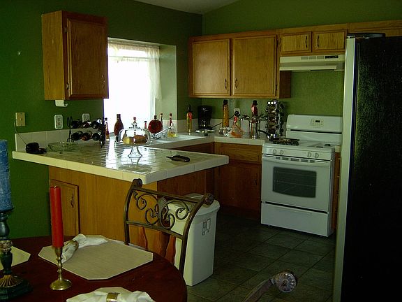 4th image of 758 E Avenue H14