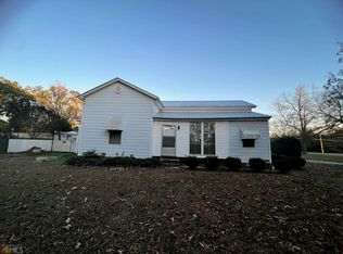 211 S Segars St, Bowman, GA 30624