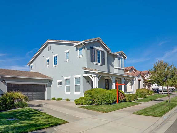 3rd image of 542 Triple Crown Ct