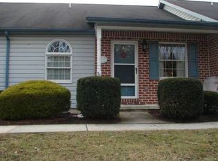 26 Strawberry Dr, Carlisle, PA 17013