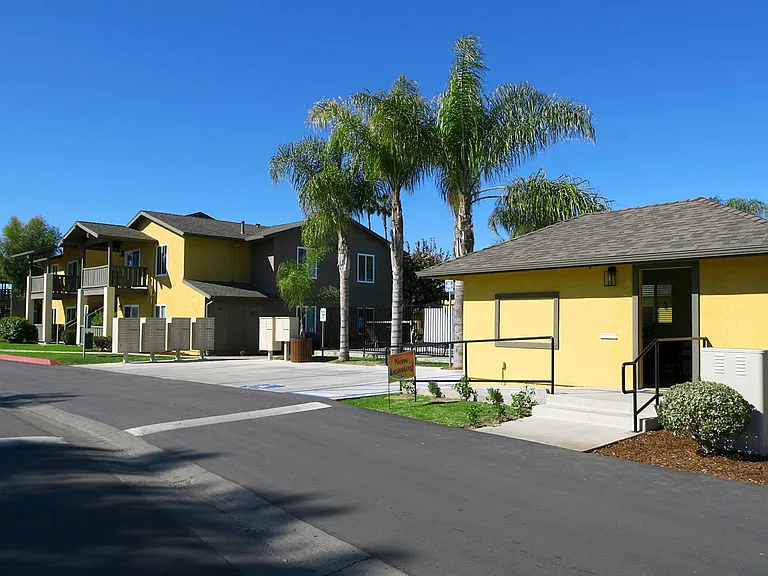 Cinnamon Woods Apartments — Photo 15