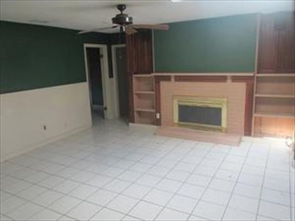 4th image of 715 Tropic Hill Dr