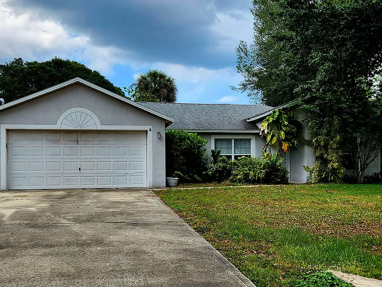 6050 Adina Rd — Photo 1