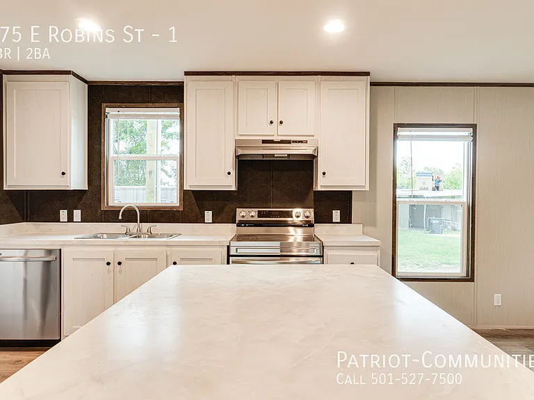 475 E Robins St #1 — Photo 8