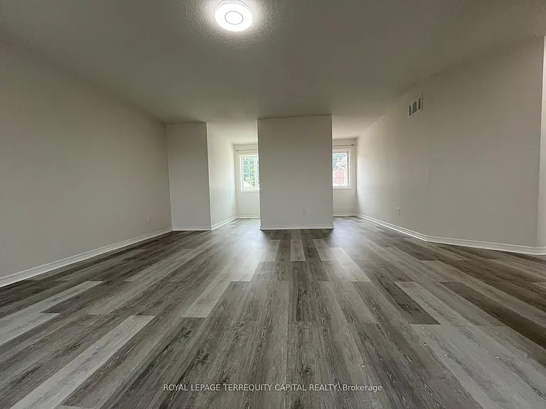 343 Edgehill Dr #UPPER — Photo 20