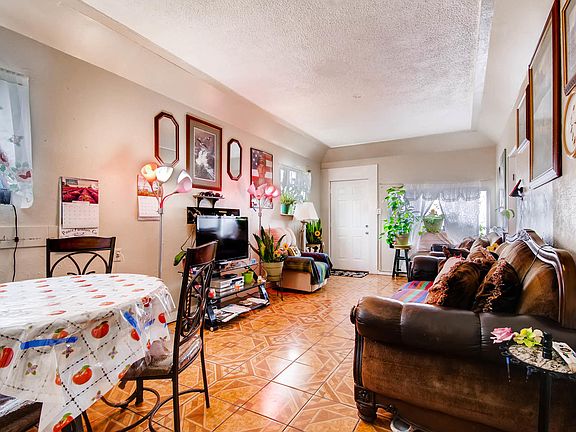 5th image of 241 Galapago St