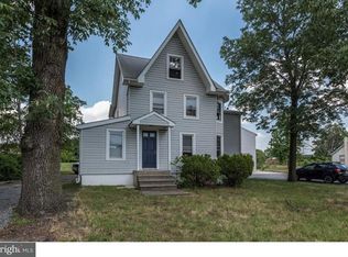 15 Hartford Rd, Delran, NJ 08075