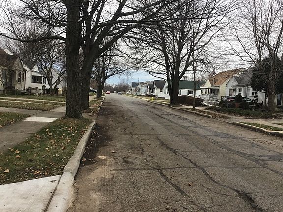5th image of 4479 17th St