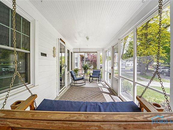 5th image of 2416 Portsmouth Ave