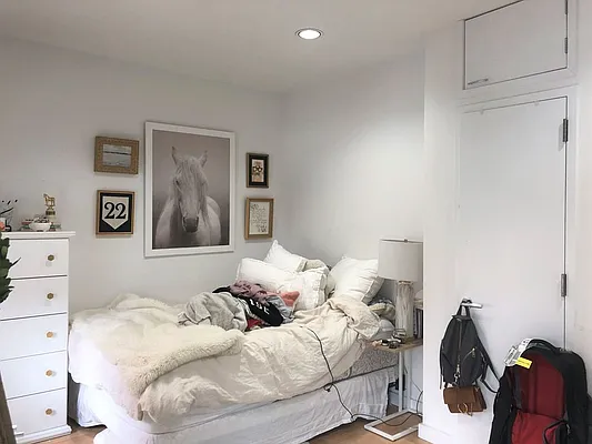 Rented by Dynamik Realty | media 36