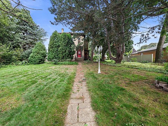 4th image of 4310 Washington AVENUE