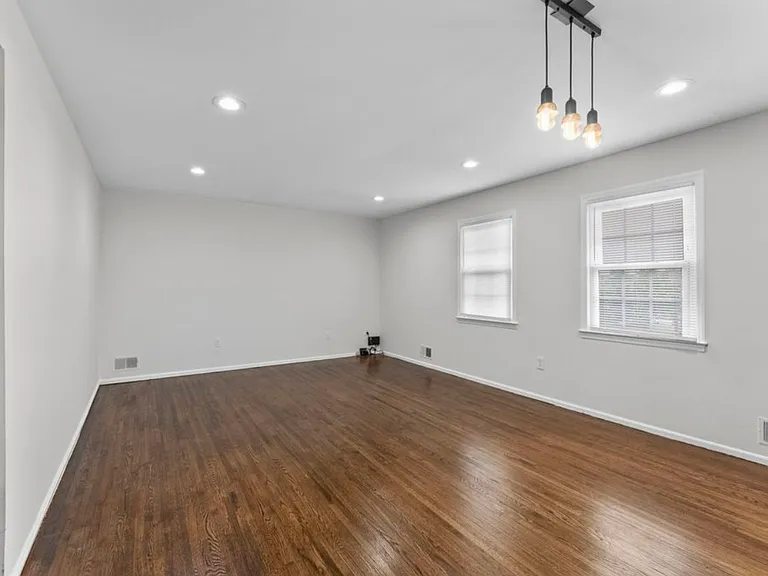 2763 Morris Ave #B — Photo 5