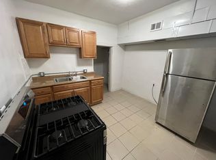 3819 W Fillmore St #B, Chicago, IL 60624