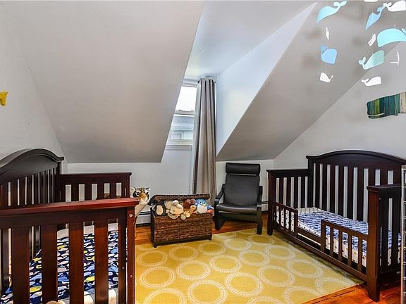 5th image of 25 Hudson St Floor 3