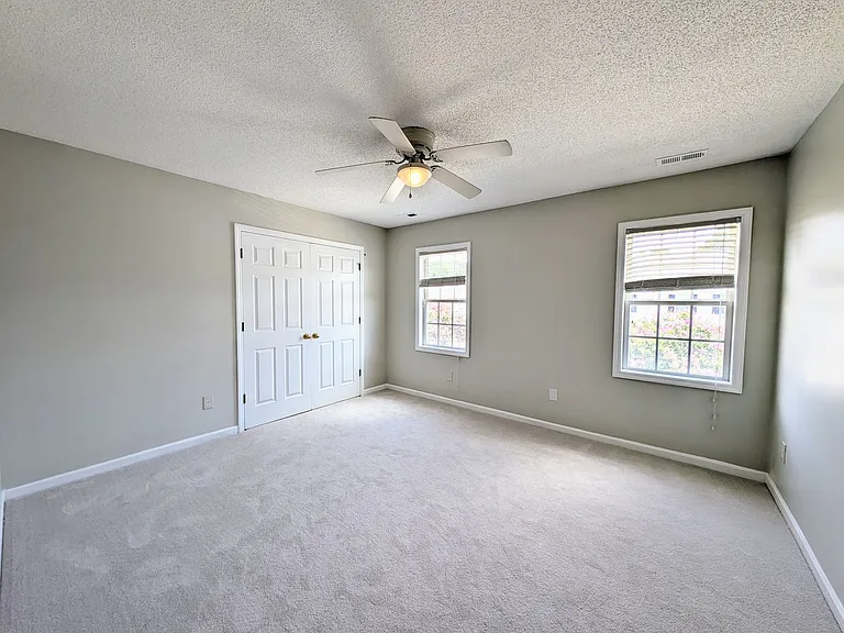 220 Misty Groves Cir — Photo 16