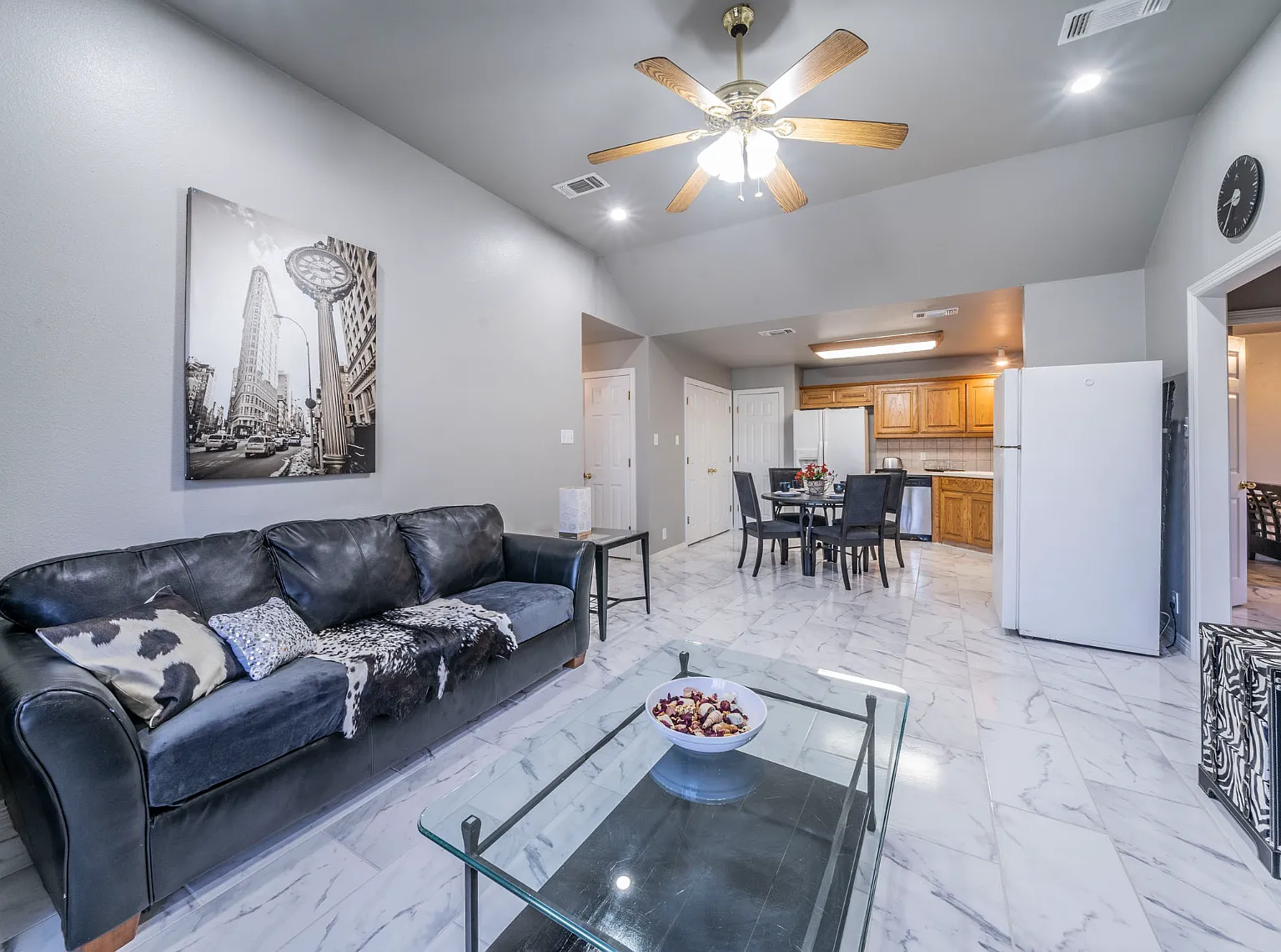 3 bed, 1250 sqft, $1,600 — Photo 4