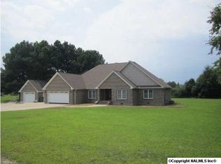 208 Langley Ln, Leesburg, AL 35983