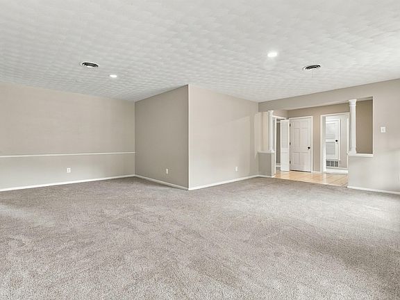 5th image of 3410 61st St