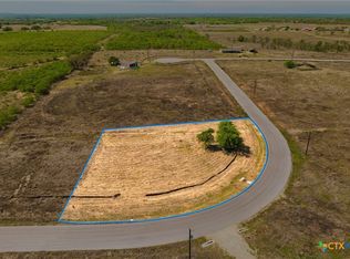 415 Beckham Dr, Dale, TX 78616
