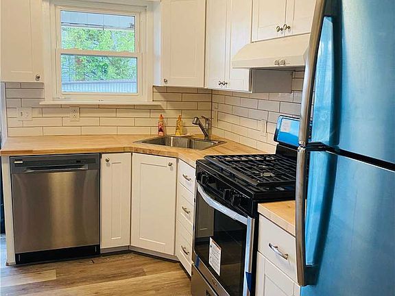 3rd image of 41 Wyona Ave APT 1
