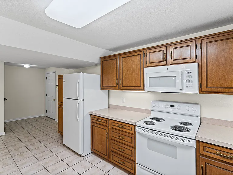 711 Kiowa St #B-1 — Photo 7