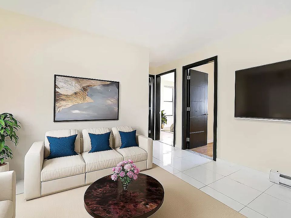 1st image of 350 Manhattan Ave #3L