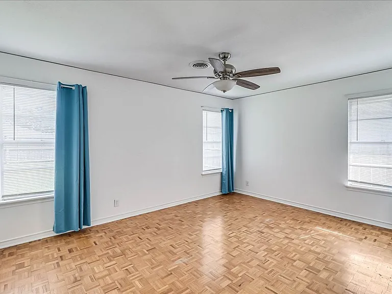 1022 Herndon St — Photo 17
