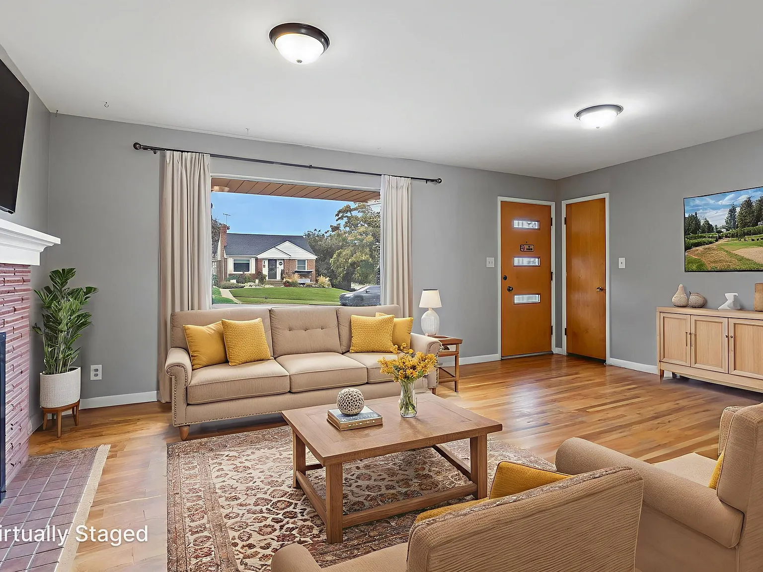 3 bed, 1200 sqft, $1,800 — Photo 1