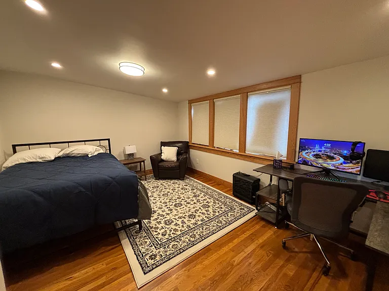 Second floor bedroom with walk in closet