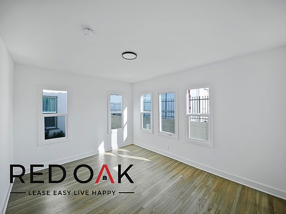 4th image of 328 1/2 N Kingsley Dr #328-1/4
