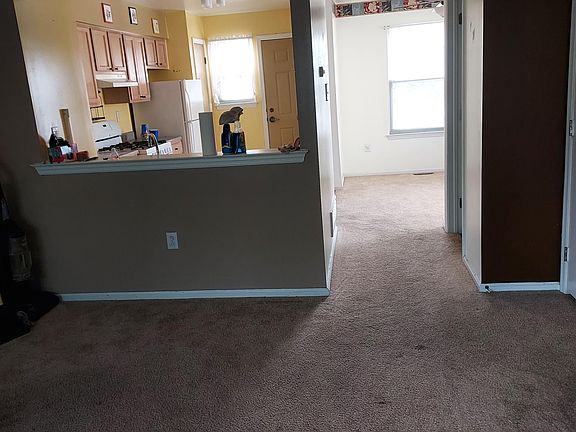 4th image of 1311 Ogden Ct