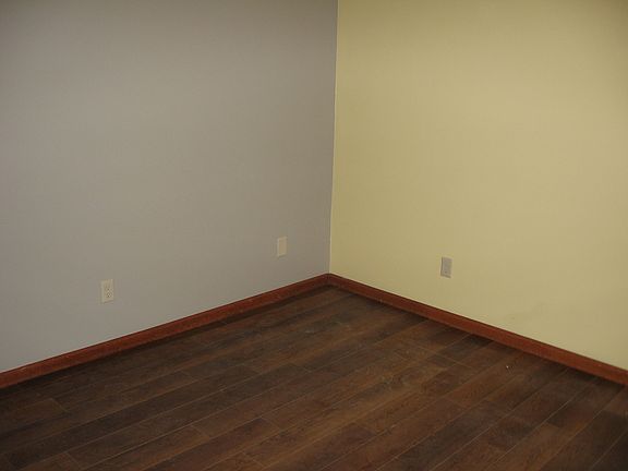 4th image of 2062 Annandale Ct